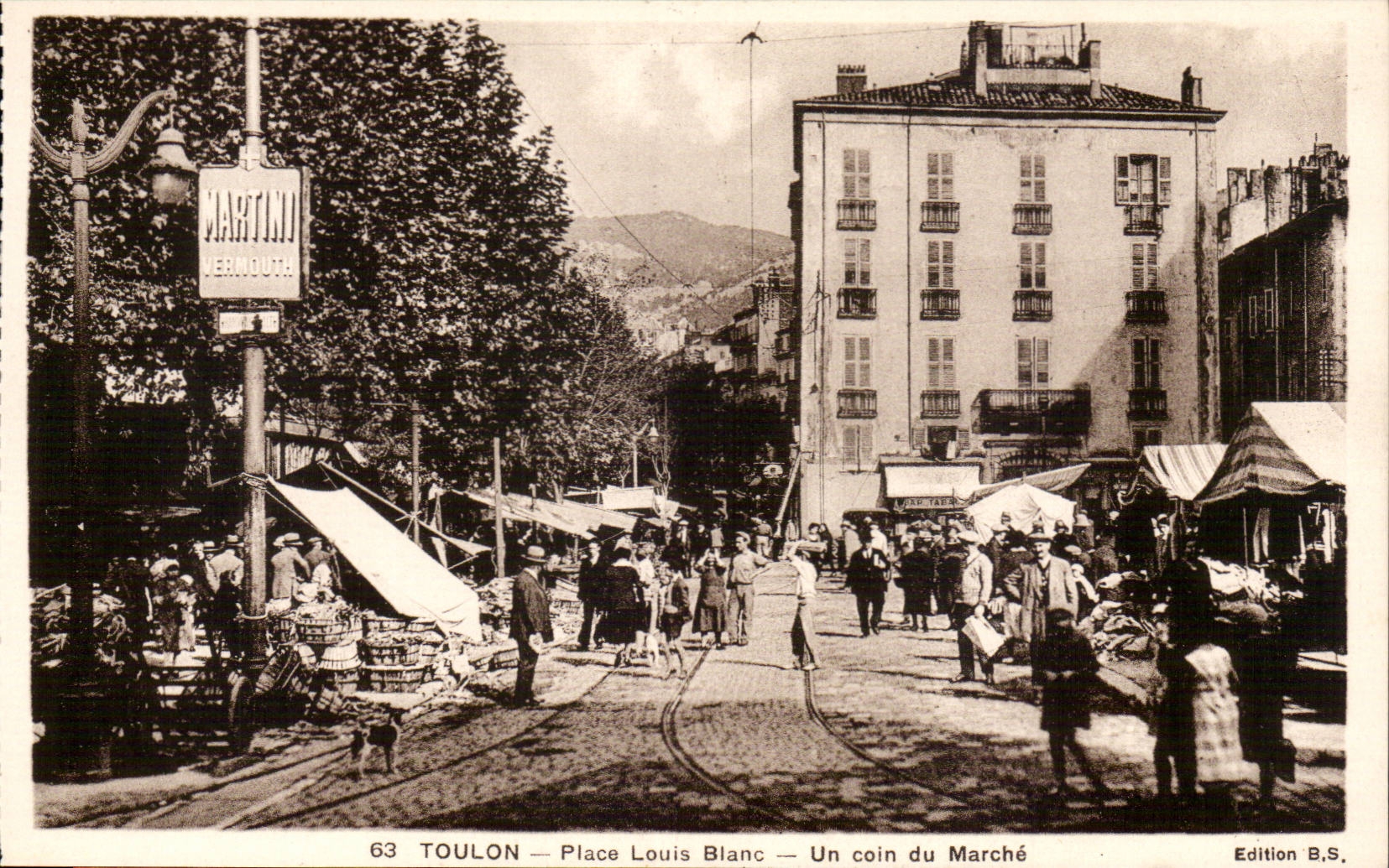 Toulon - White Louis Place - a Corner of the Market - CPA