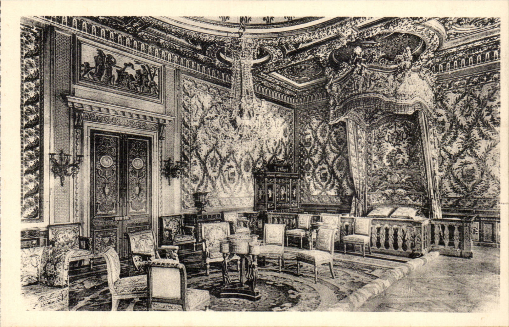 Fontainebleau - the Castle - Room of Marie Antoinette - CPA
