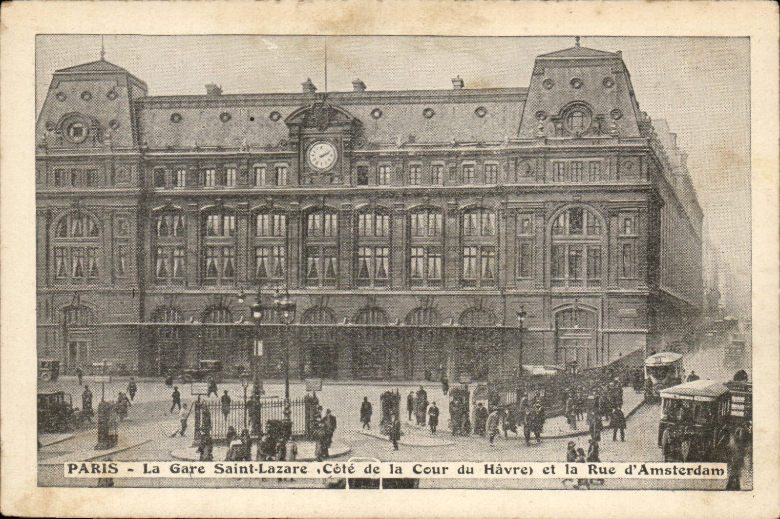 Paris - 8 - Train station St Lazare - Dimension of the Court of Le Havre and the Street of Amsterdam - CPA