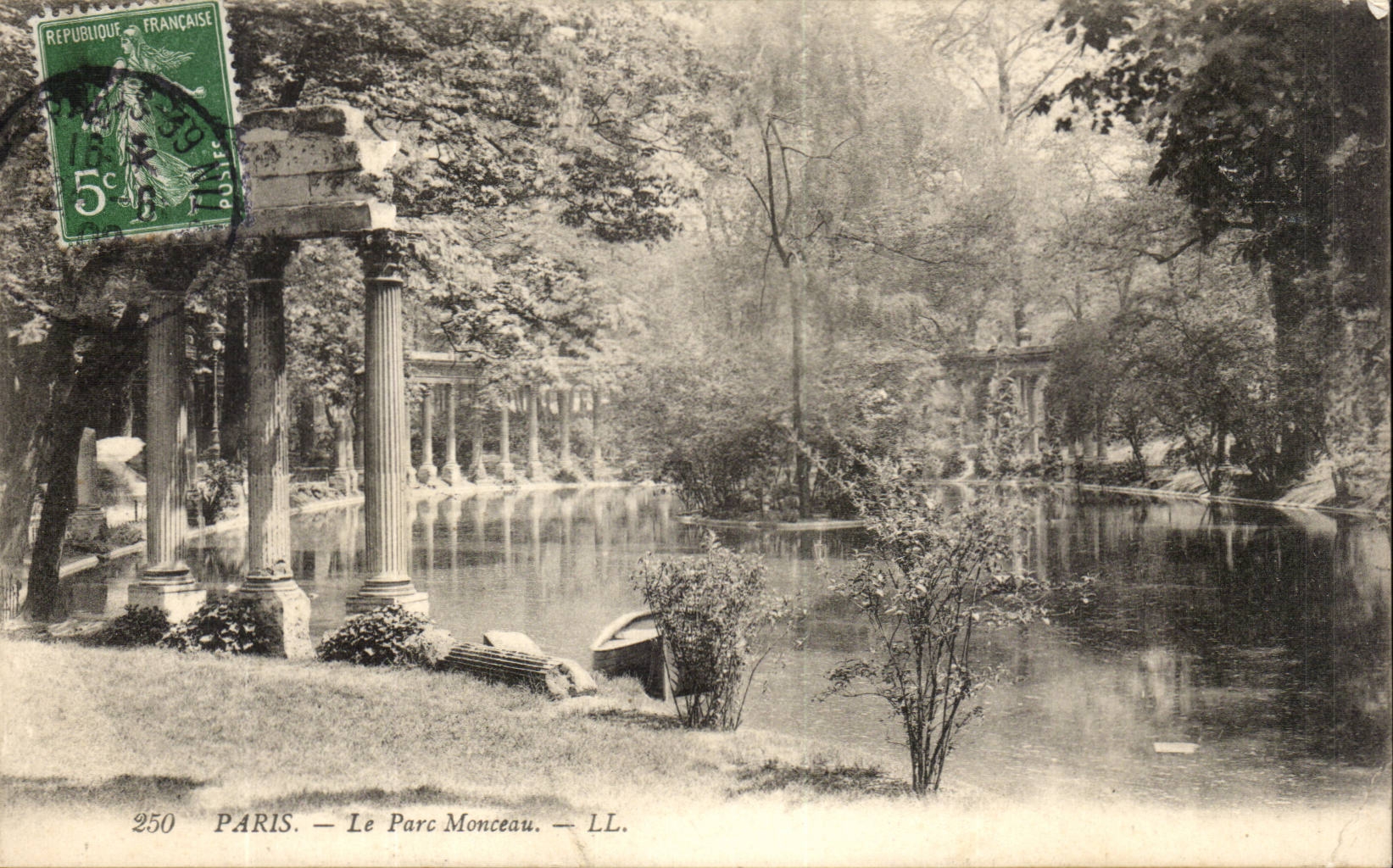 Paris - 8 - the Park Heap - CPA