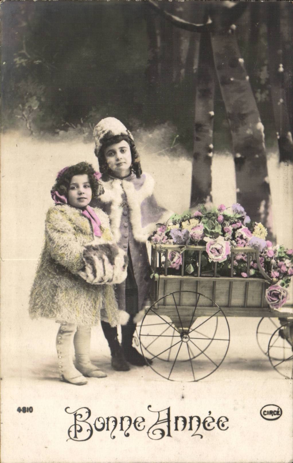 Fantasy - Children - Little girls in warm fur coats - Happy New Year - CPA