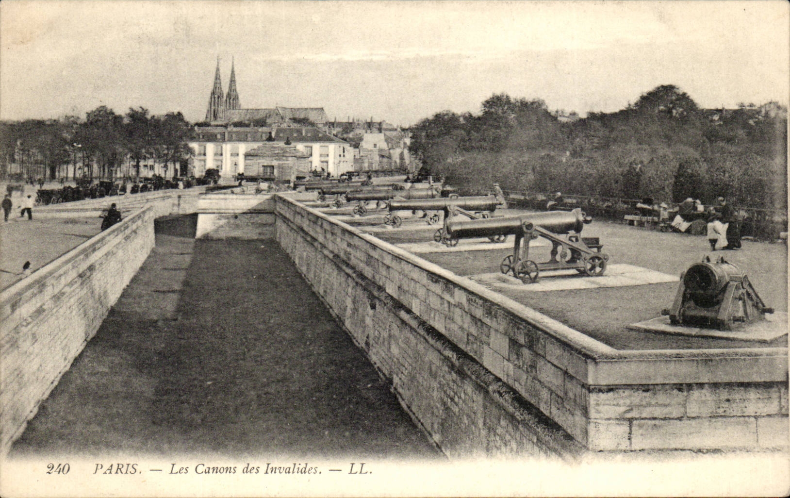 Paris - 7 - Guns of Invalides - CPA