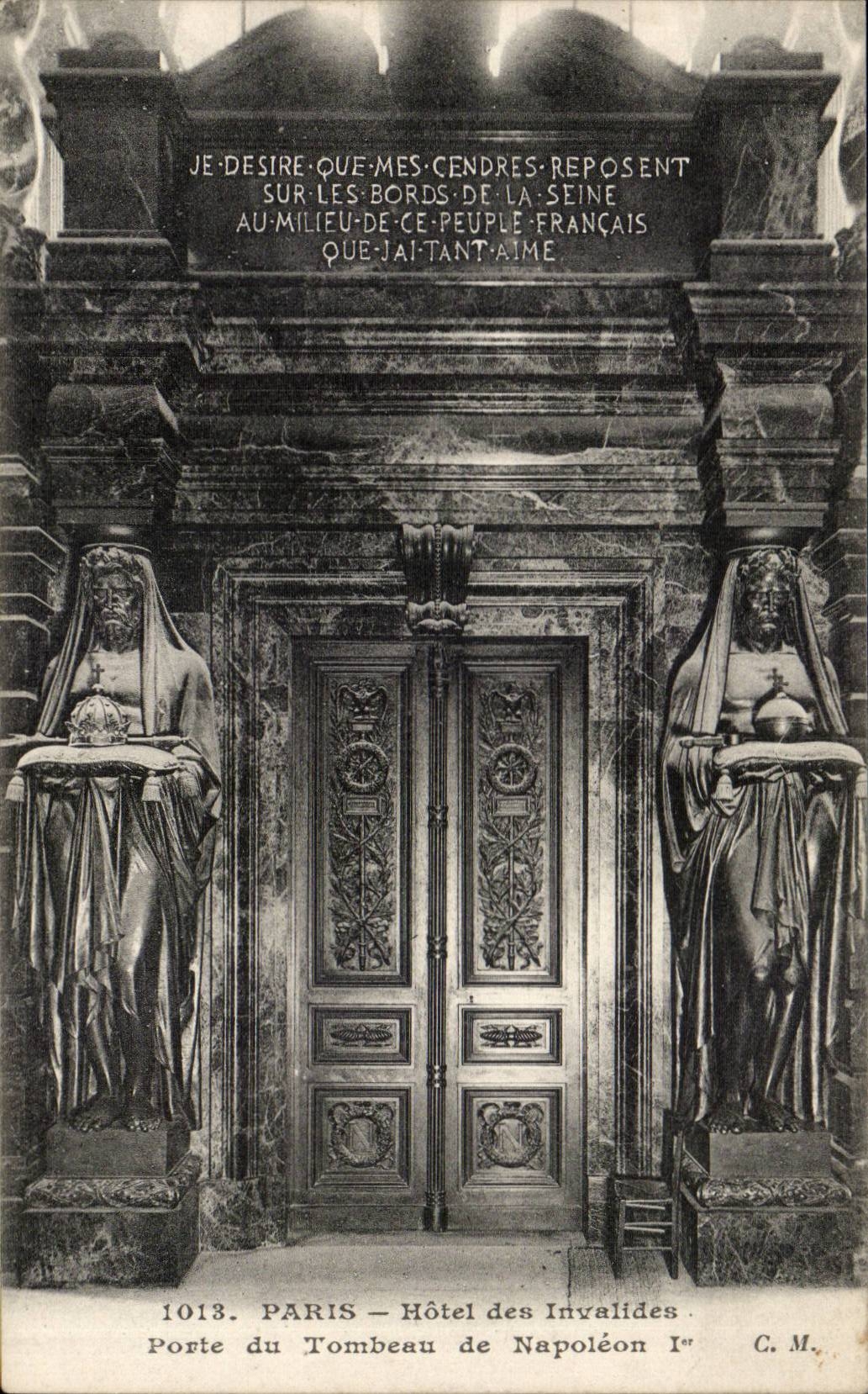 Paris - 7 - Invalides - Gate of the Tomb of Napoleon 1 - CPA