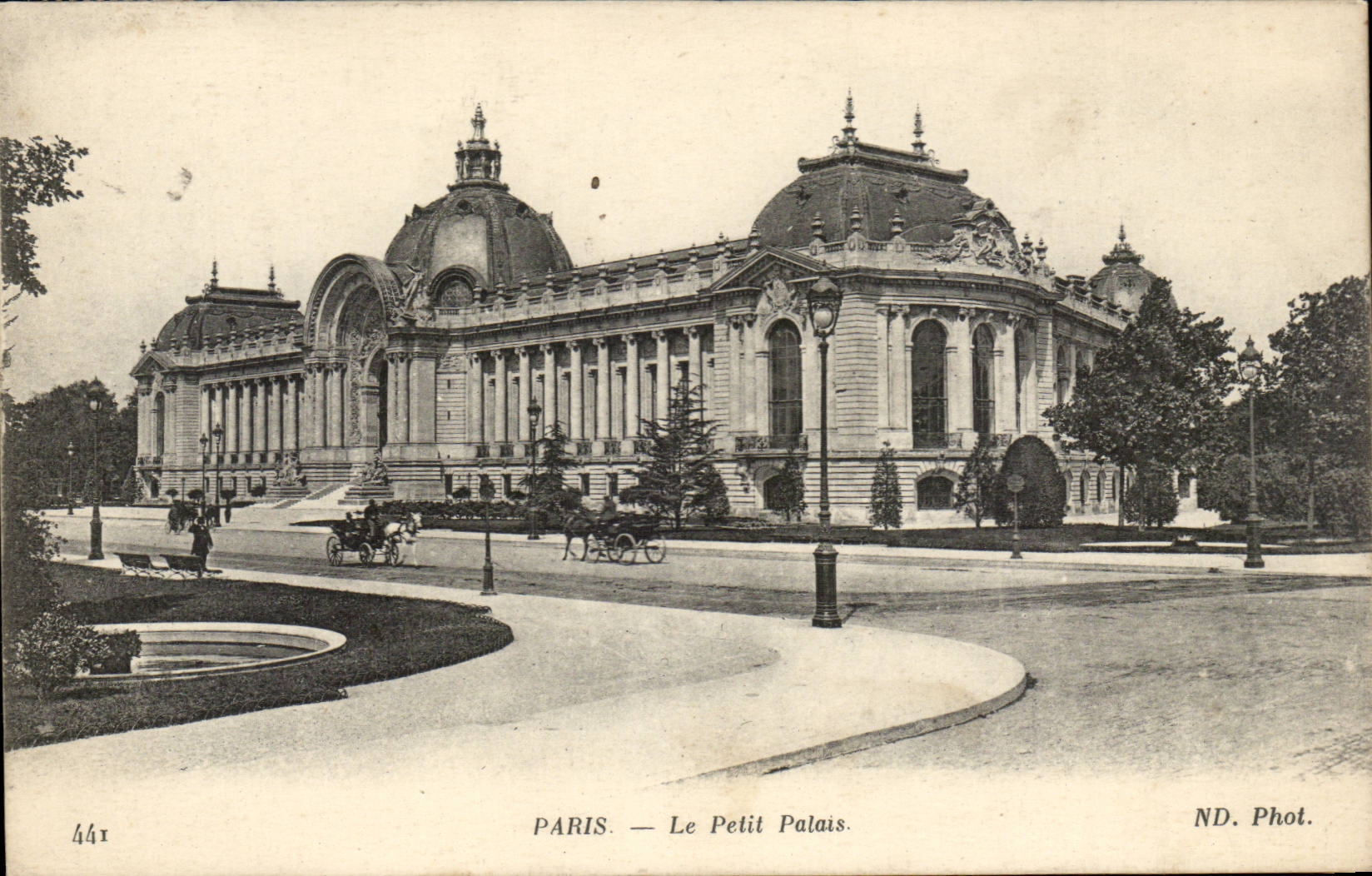 Paris CPA the small palace