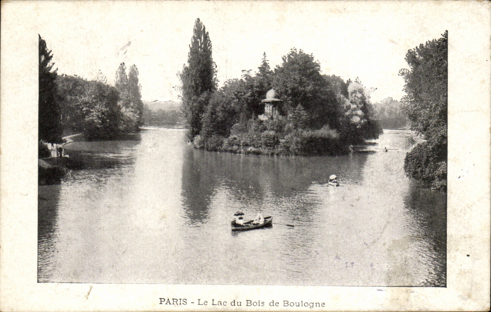 Paris CPA Le lac du Bois de Boulogne