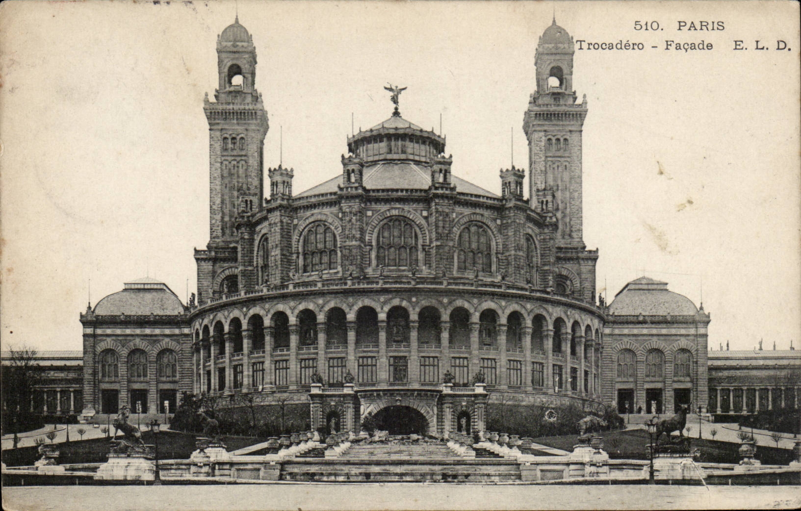 Paris CPA Trocadero Frontage