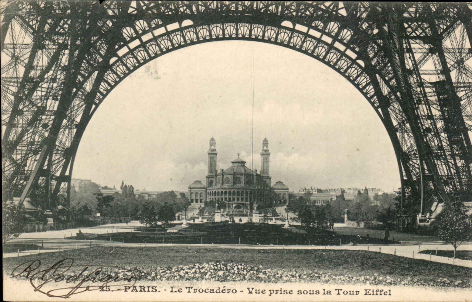 Paris CPA Trocadero Seen from under the Eiffel Tower