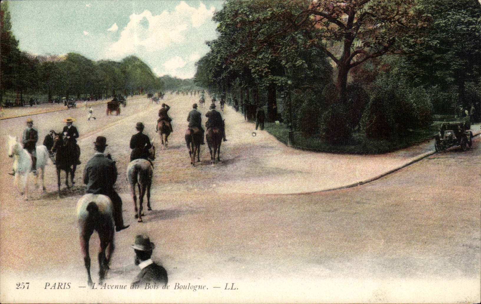Paris CPA Avenue du Bois de Boulogne (cheveaux horse cheval)