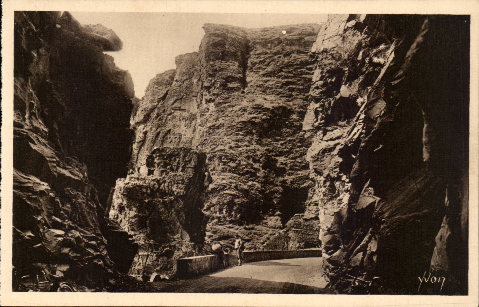 CPA Falle von Daluis