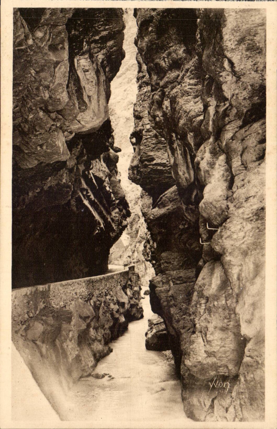 CPA Falle von Cians das Teil mehr resserree der Kehlen