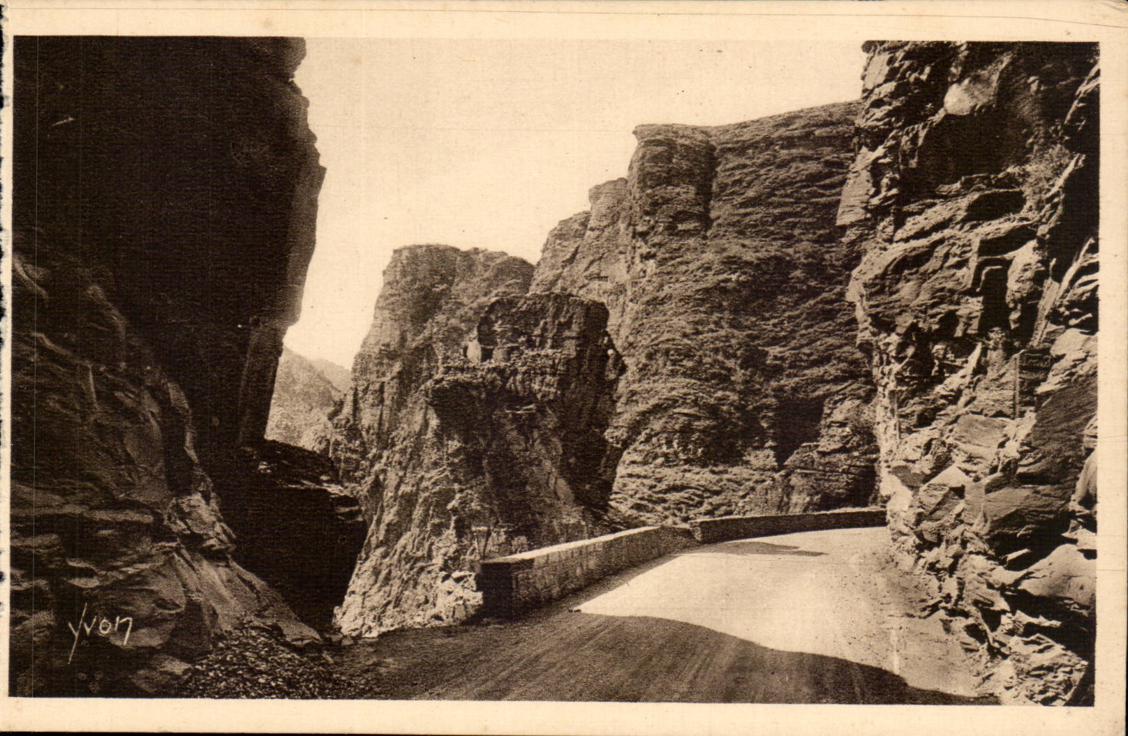 CPA Falle von Dalluis