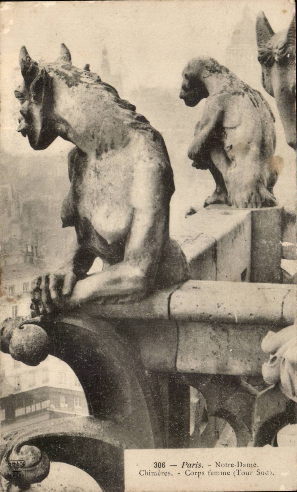 Paris CPA Notre Dame Chimeres Corps femme (tour sud)