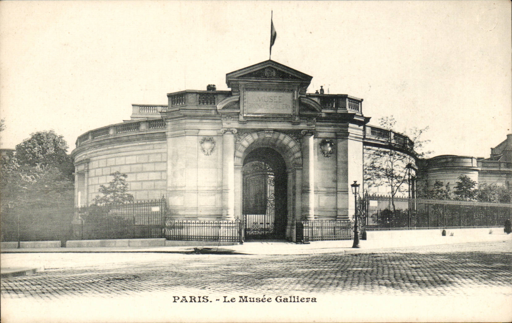 Paris CPA Musee Galliera