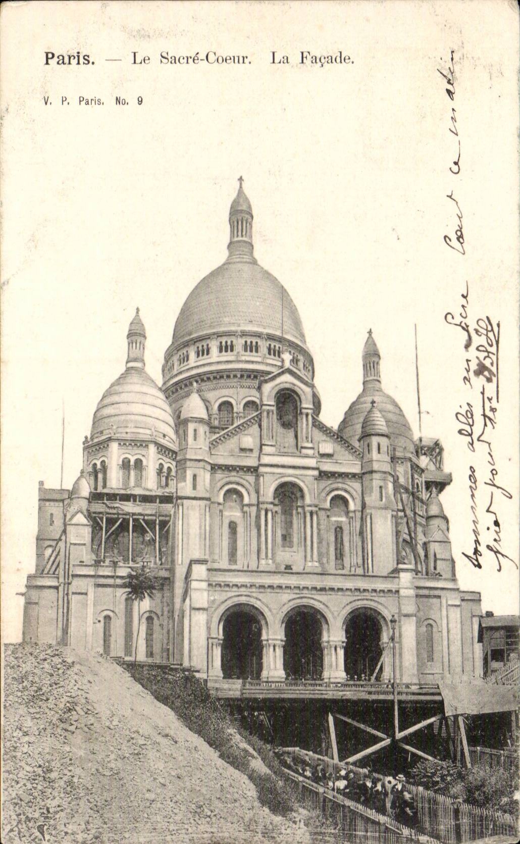 Paris CPA Le Sacre Coeur Montmartre La facade