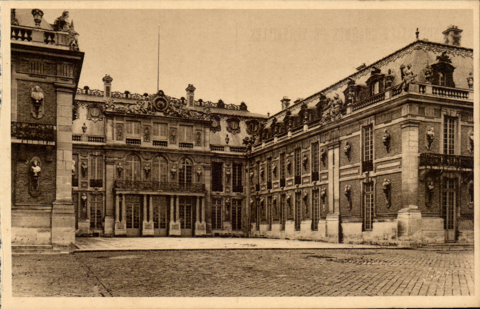 Versailles CPA the palate marble court