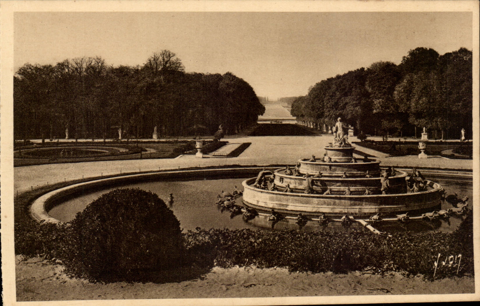 Versailles CPA View of the basin of Latone and royal alley