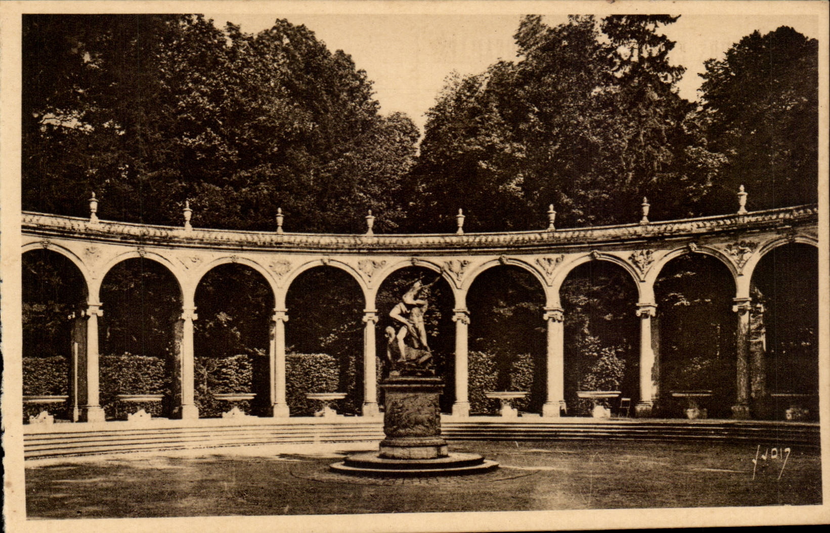 Versailles CPA Gardens of the palate the colonnade