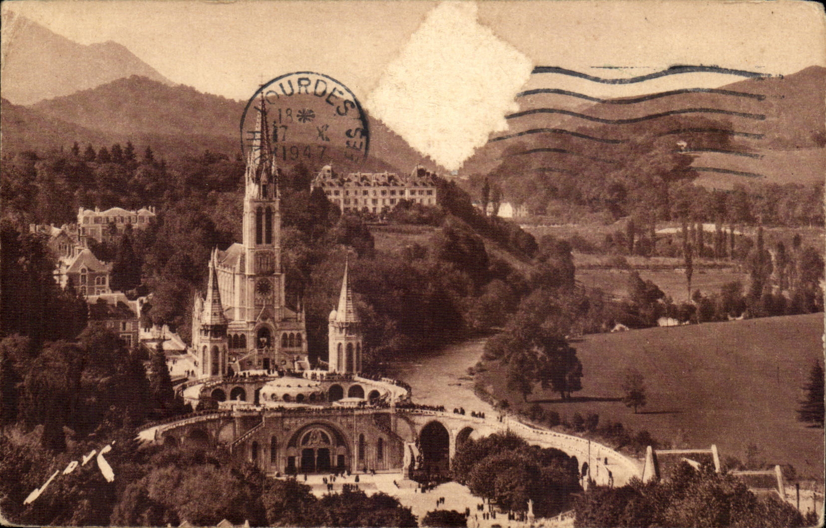 Lourdes CPA the basilica