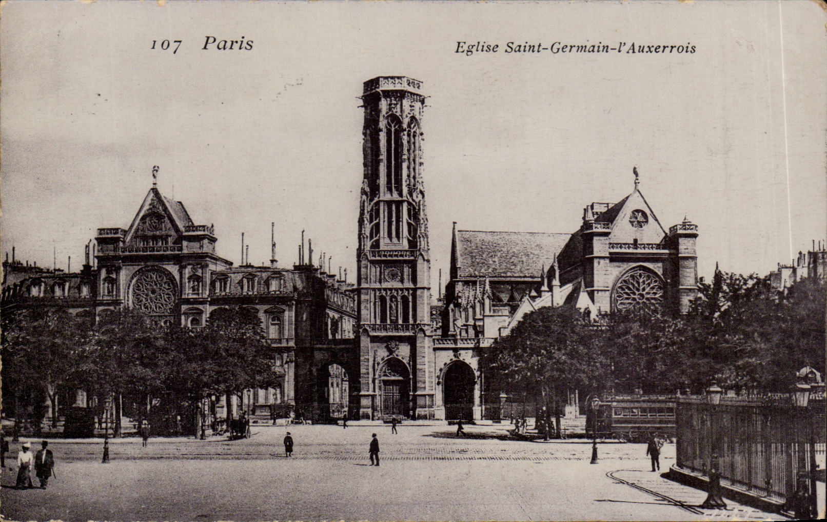 Paris CPA Eglise Saint Germain l'Auxerrois