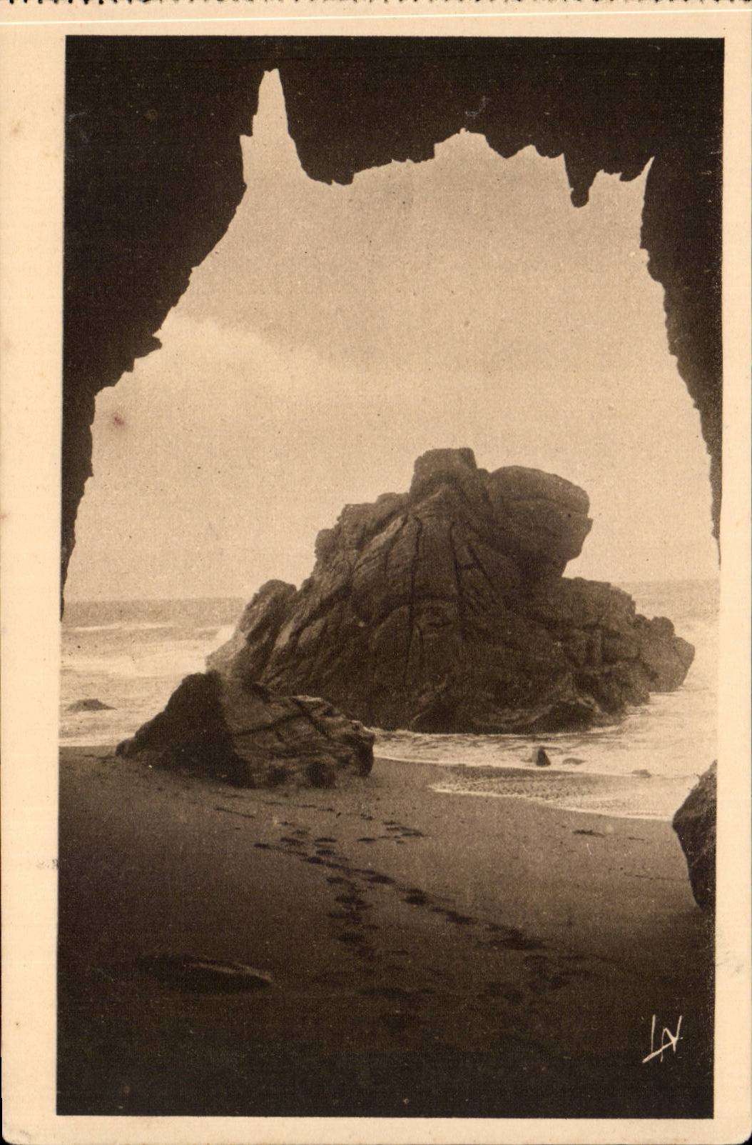 CPA Peninsula of Quiberon Entering of the corridors of the cloister