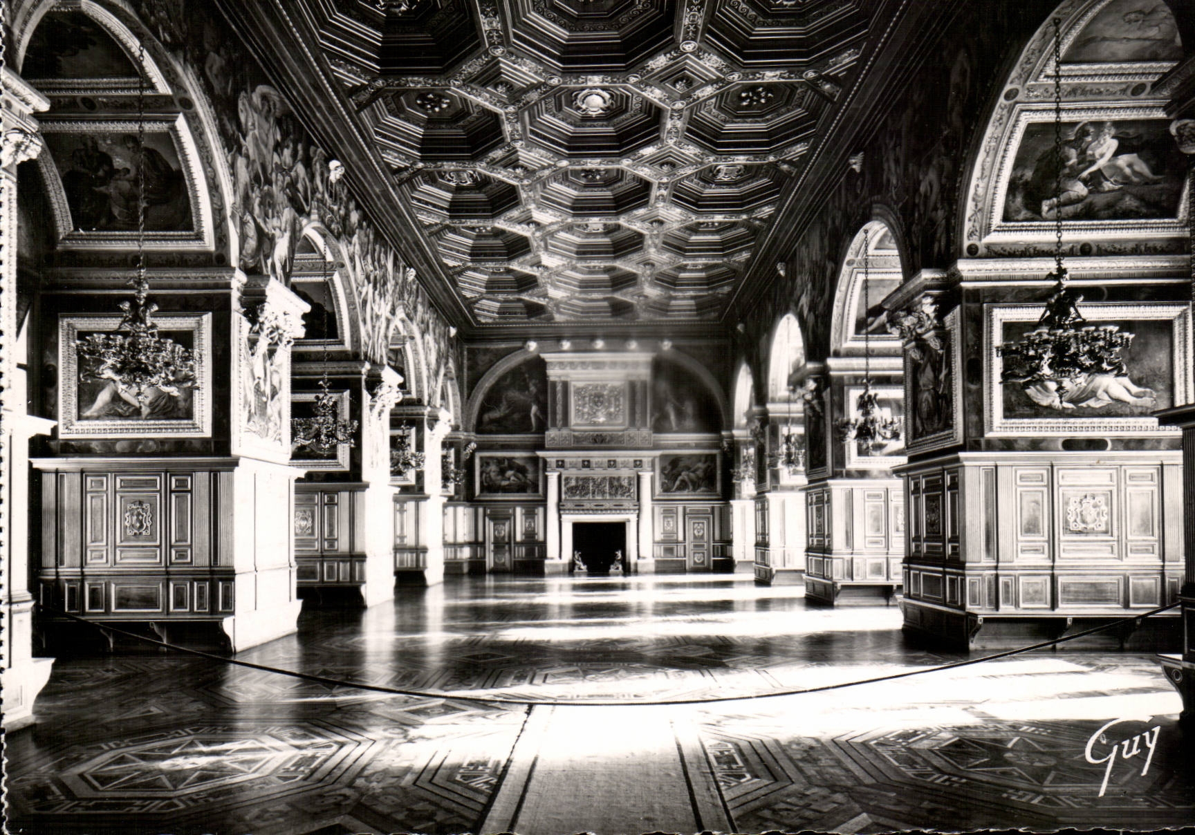 Fontaineableau MODERN CARD the palate Gallery of Henri II or ballroom