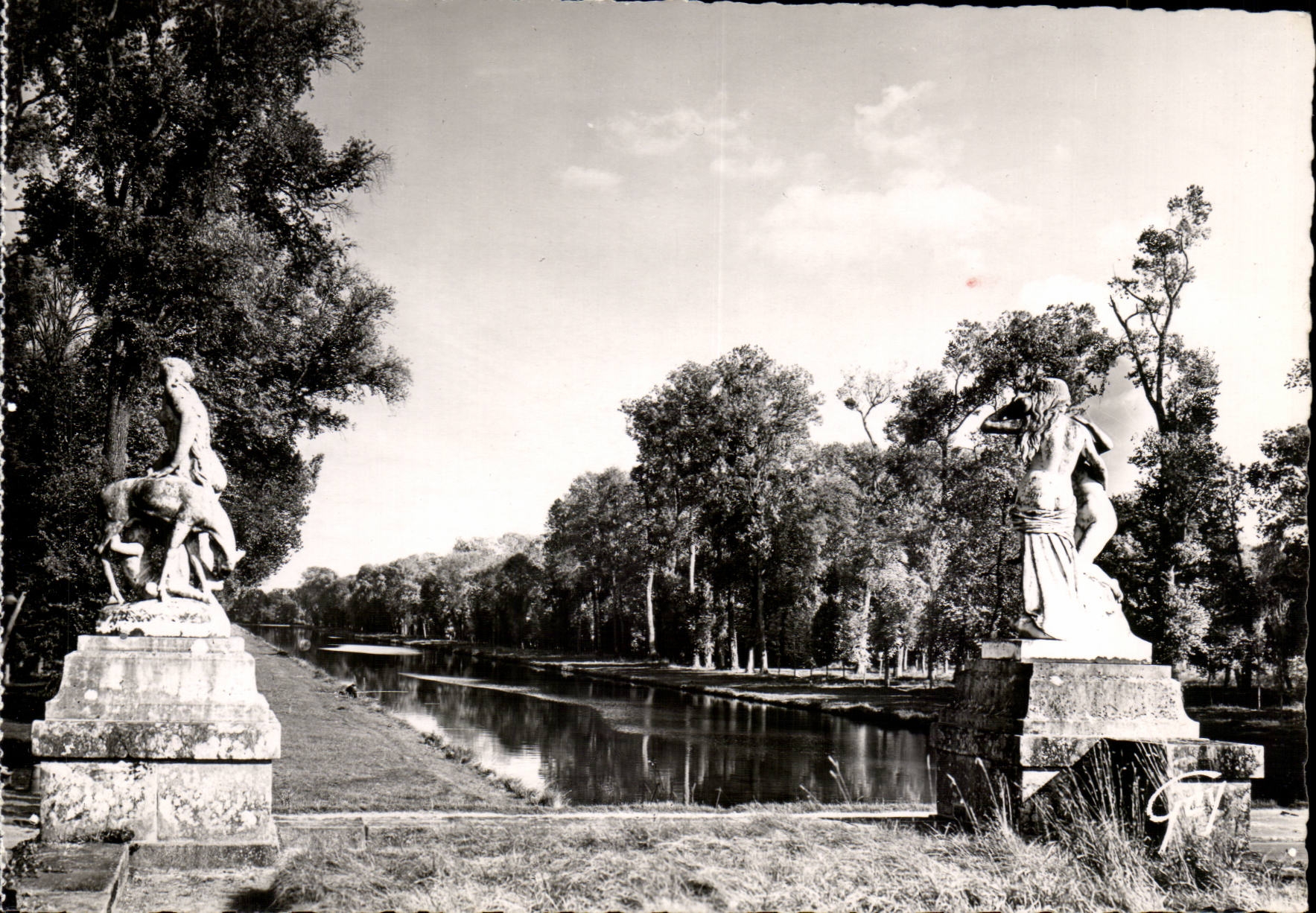 Fontaineableau MODERN CARD the park the canal