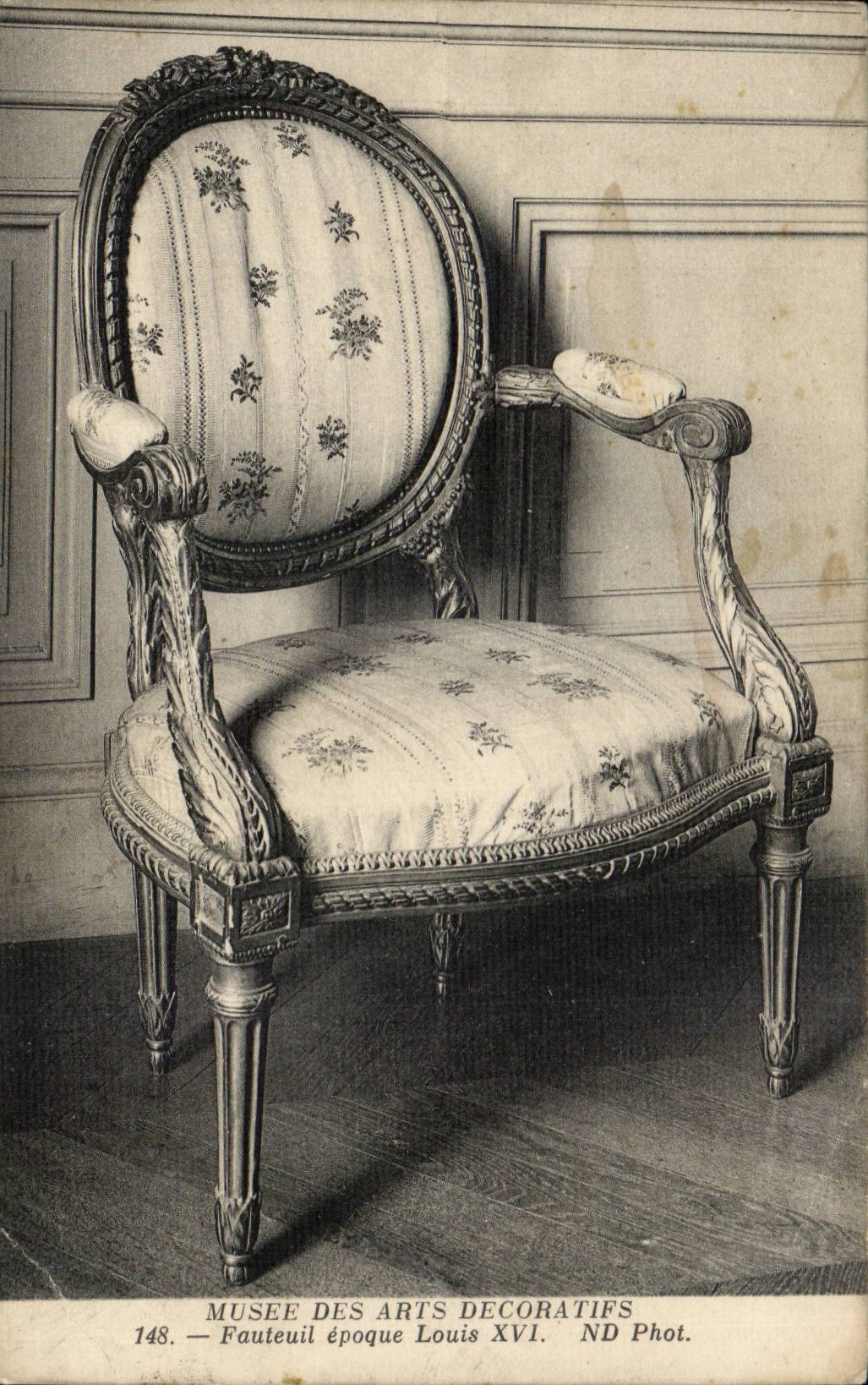 Paris CPA Musee des Arts Decoratifs Fauteuil Louis XVI