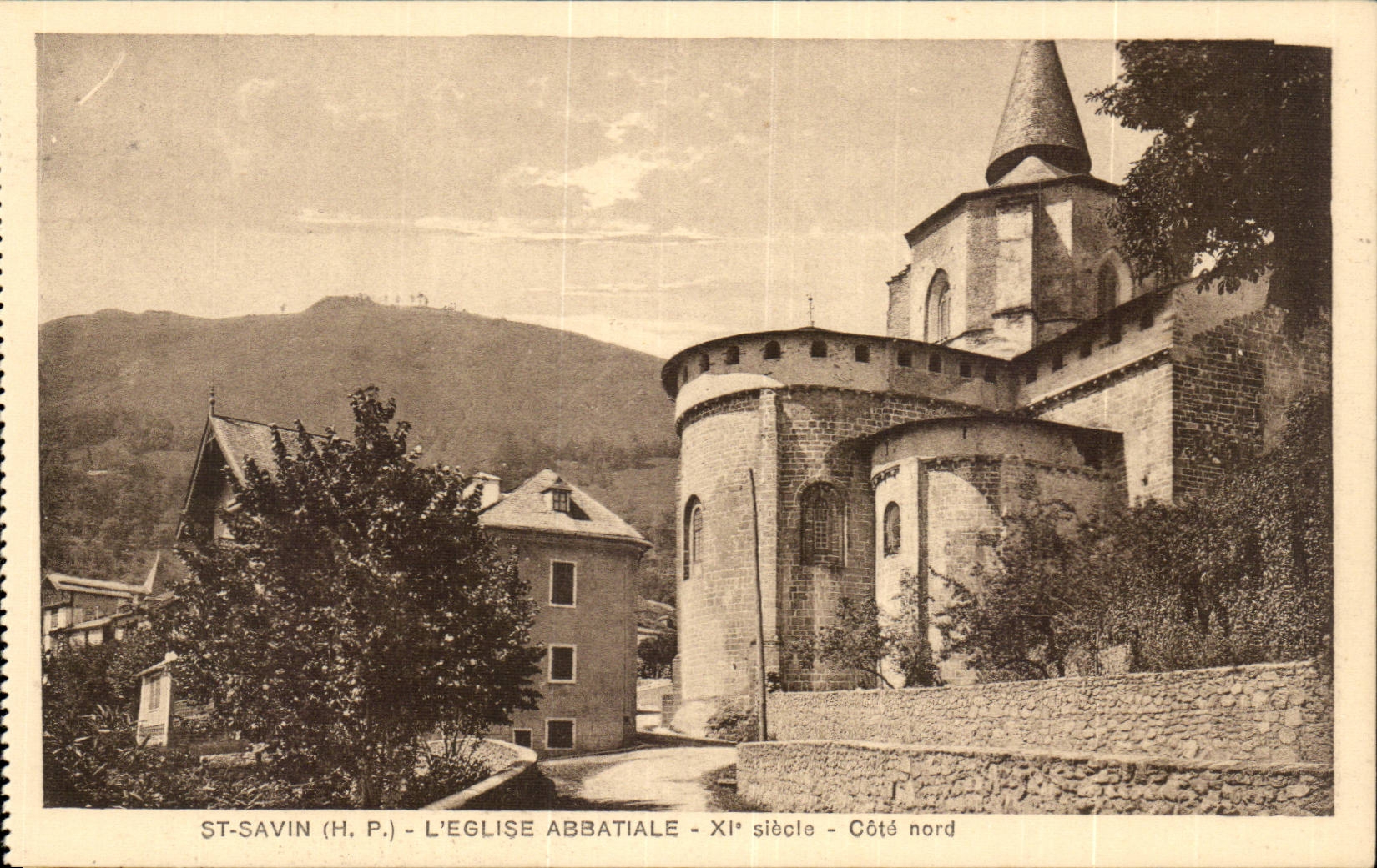 Str Savin CPA die Abteikirche