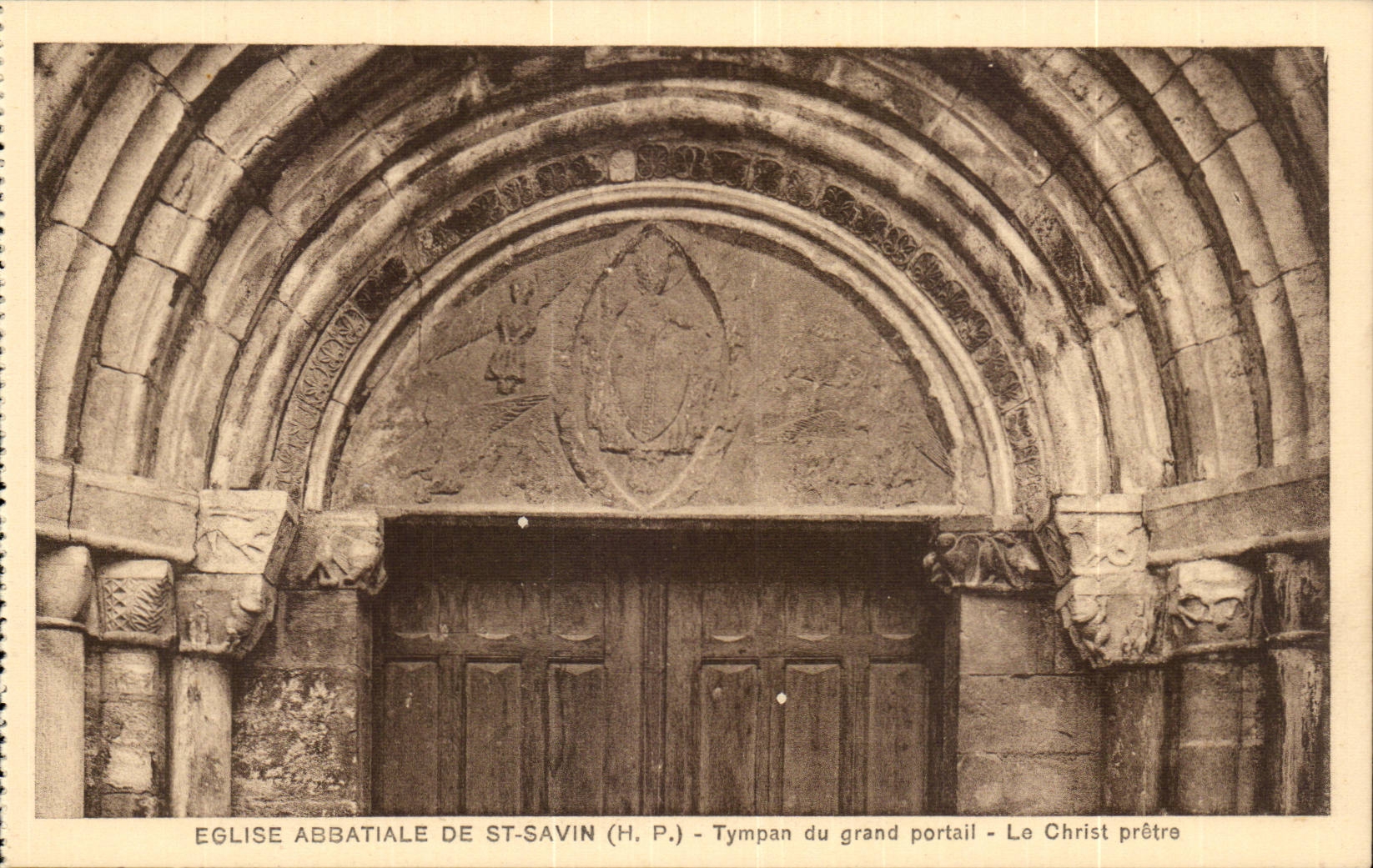 Str Savin CPA der Abteikirche Tympanum des grossen Gatter Christ-Priesters