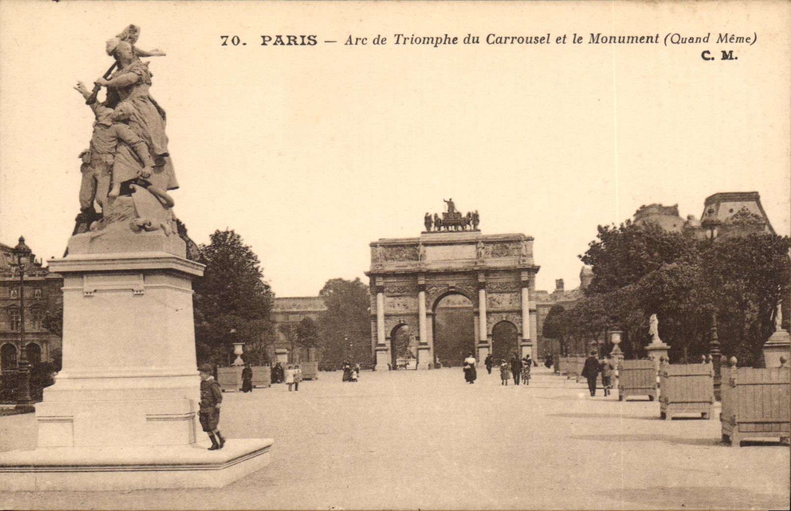 Paris CPA Arc de triomphe du Carrousel et le monument (Quand meme)