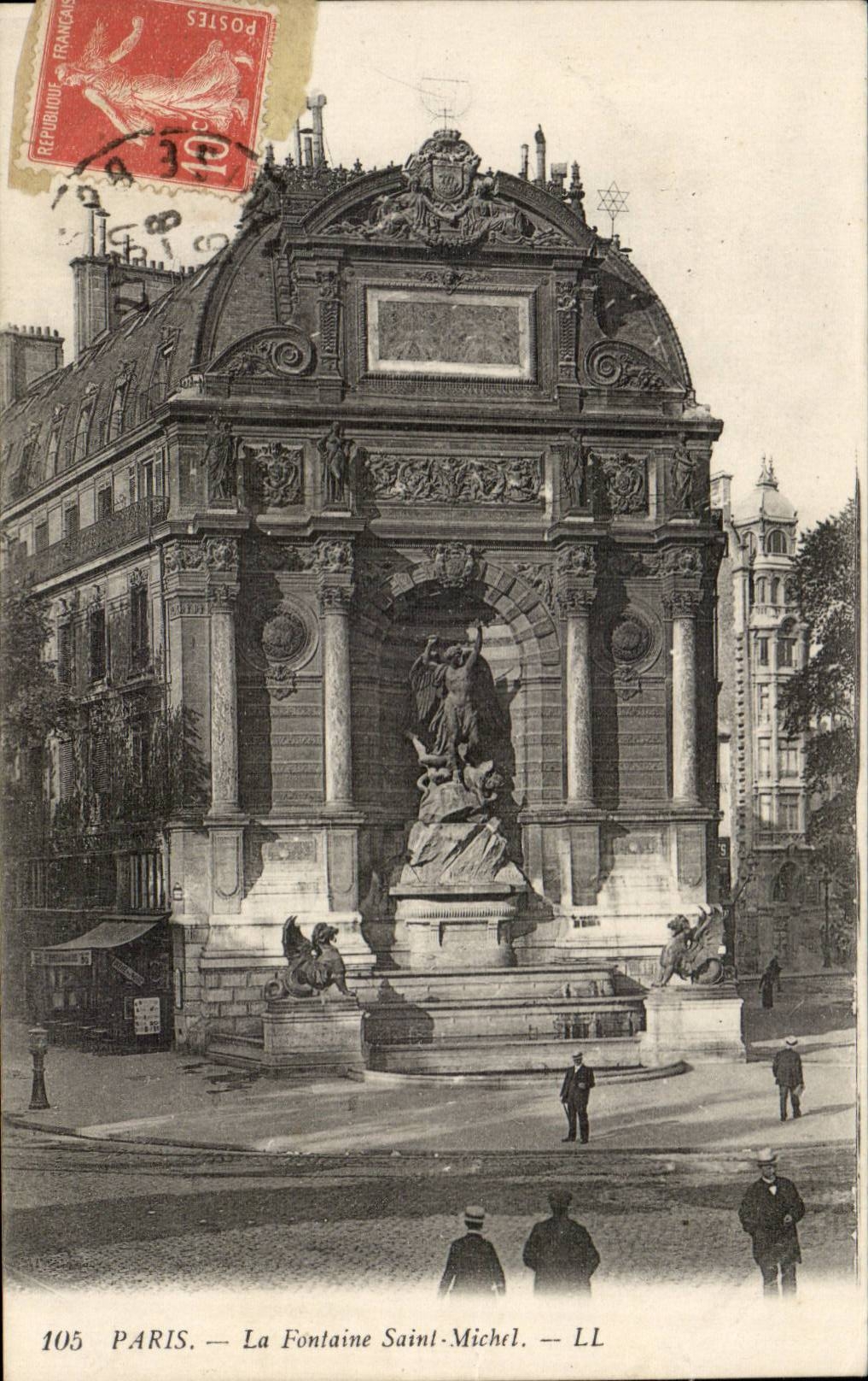 Paris CPA the fountain Saint Michel