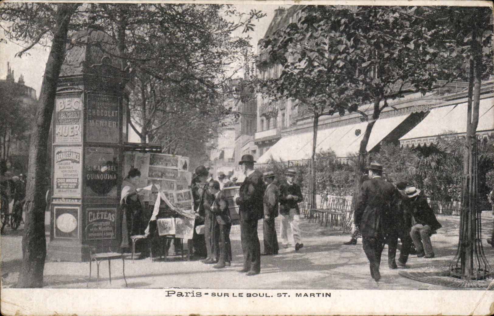 Paris CPA auf der Prachtstrasse Saint Martin (Werbung der Zeitungen)