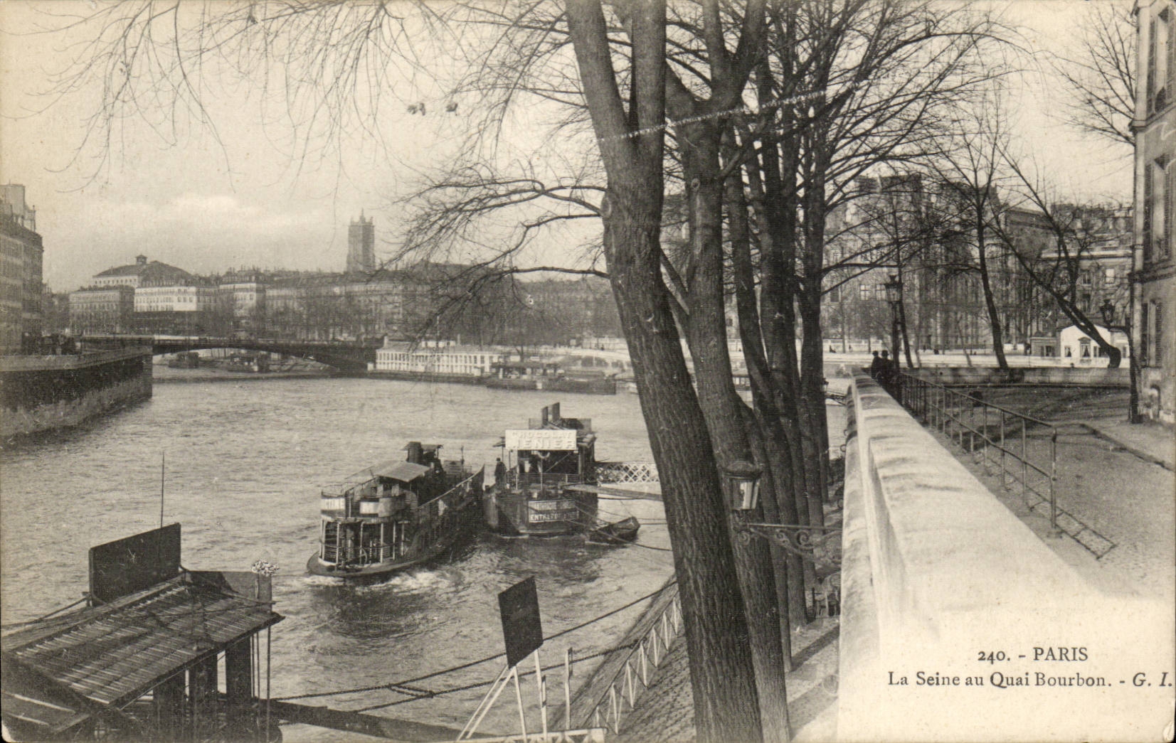 Paris CPA the Seine with the quay Bourbon