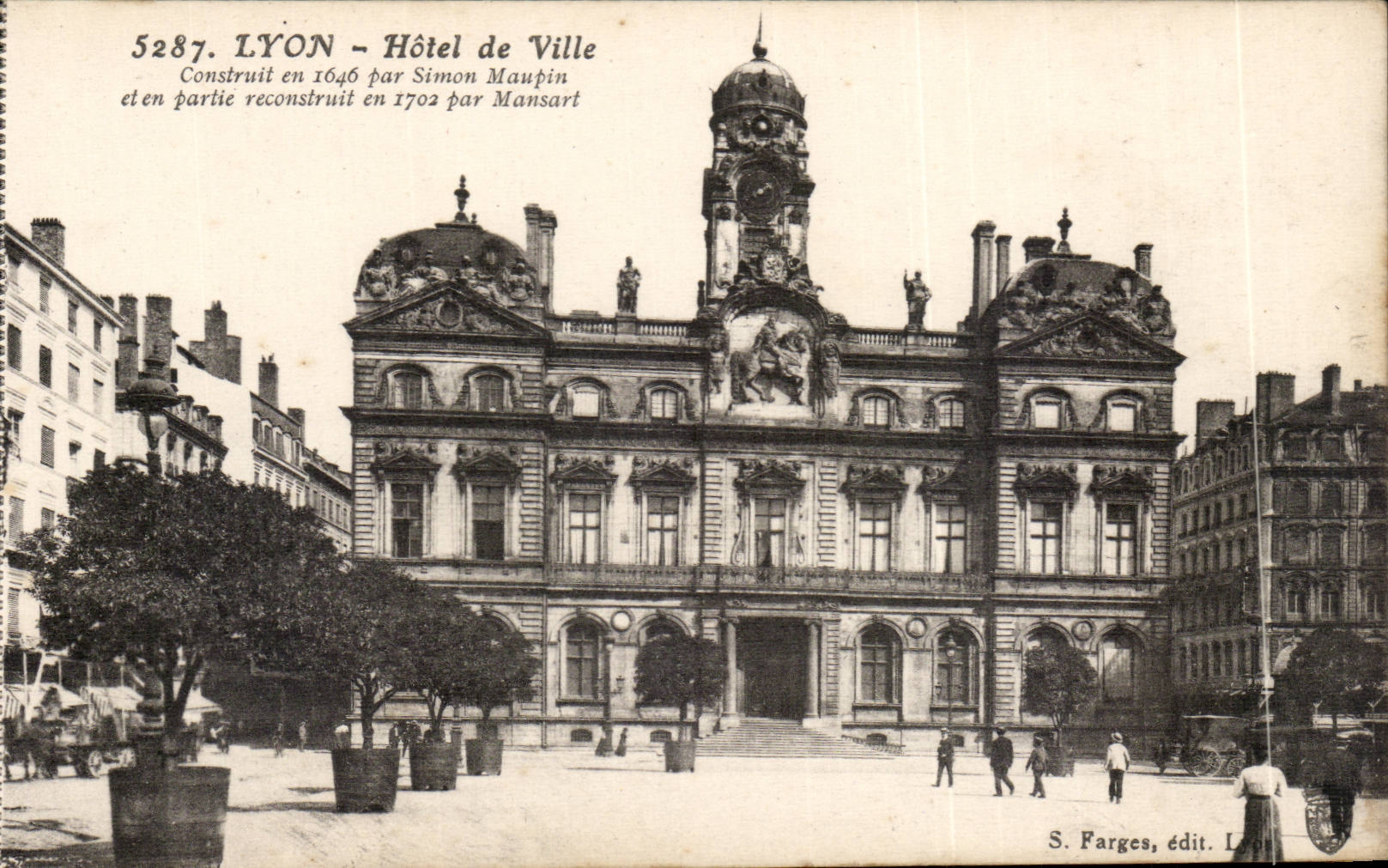 Lyon CPA Town hall built in 1646 per Simon Maupin