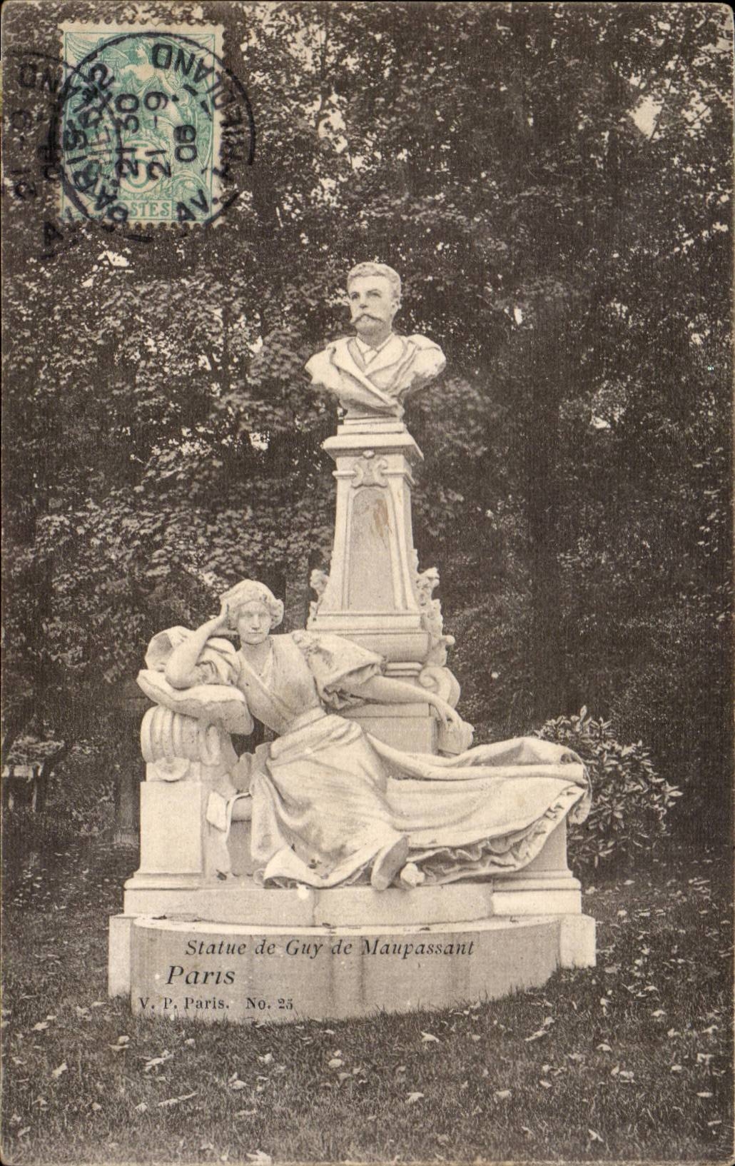 Paris CPA Statue de Guy de Maupassant