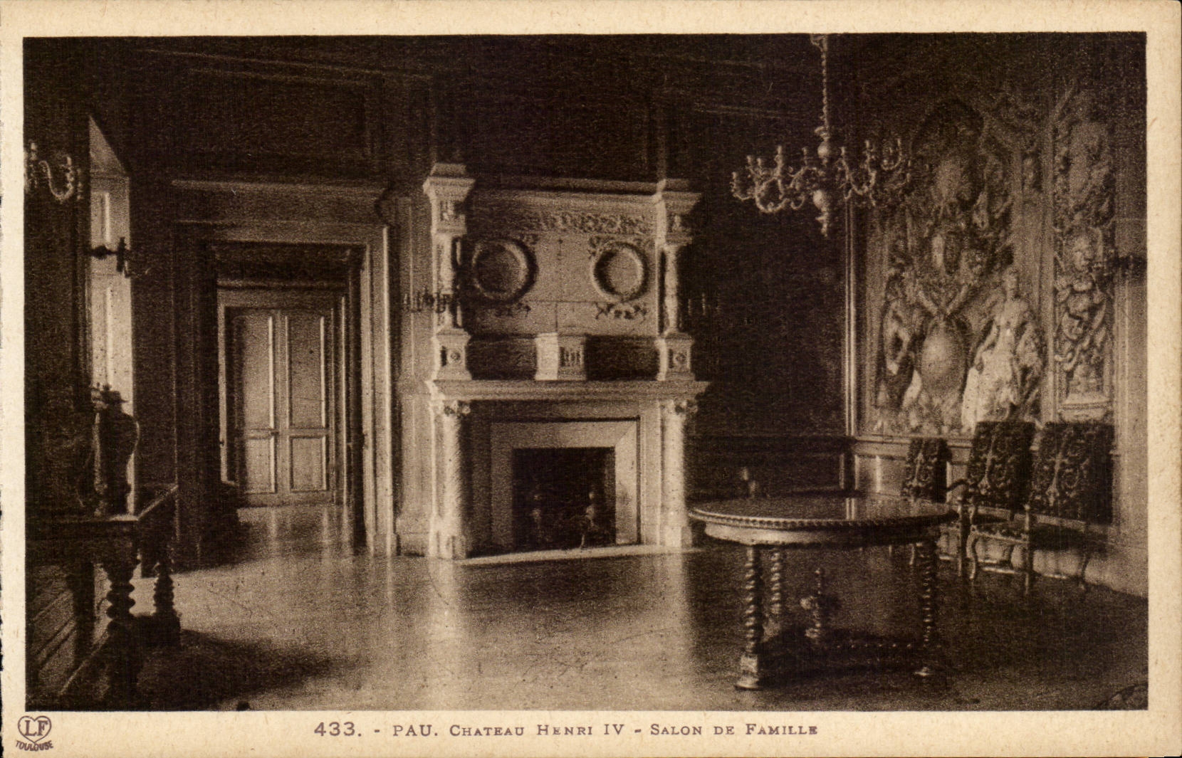 Pau CPA the castle of Henri IV Living room of family