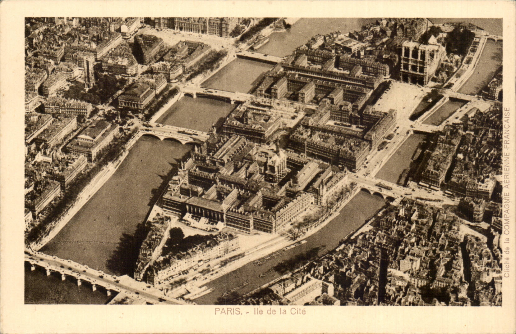 Paris CPA Ile de la Cite