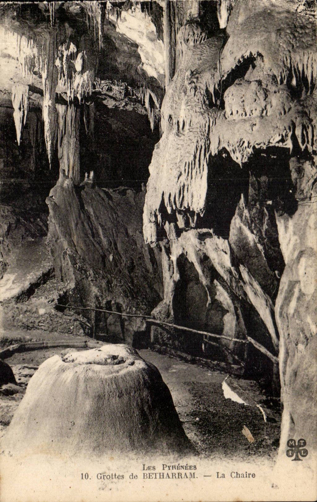 Hohlen von Betharram CPA die Kanzel