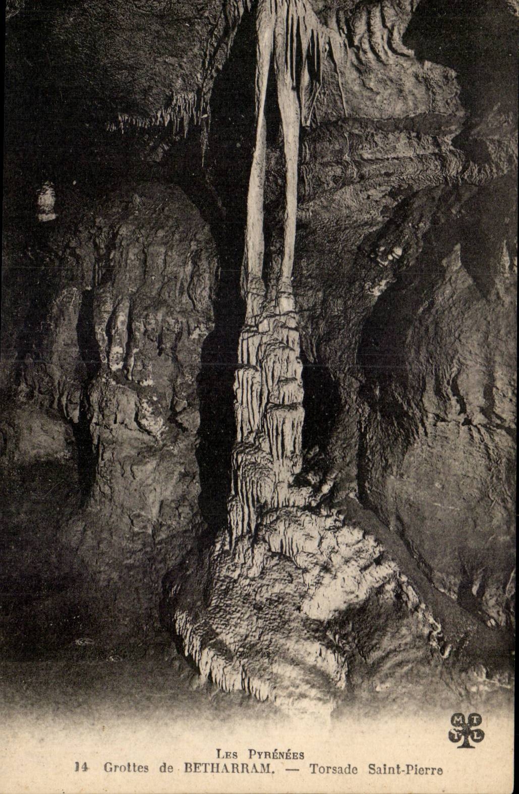 Hohlen von Betharram CPA verdreht Saint Pierre