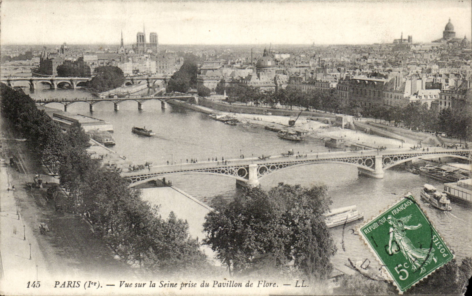 Paris CPA Vue sur la Seine prise du pavillon de Flore