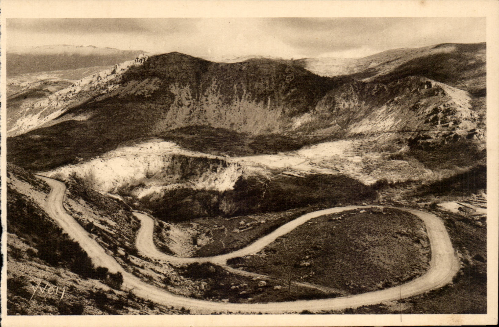 CPA Schluchten des Wolfs (Wolf) die Strasse der Kehlen hat Gourdon