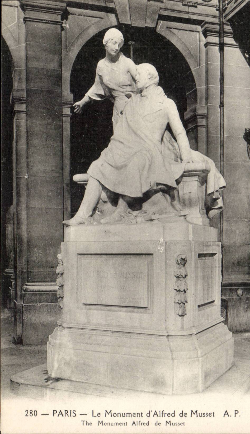 Paris CPA Le monument d'Alfred de Musset