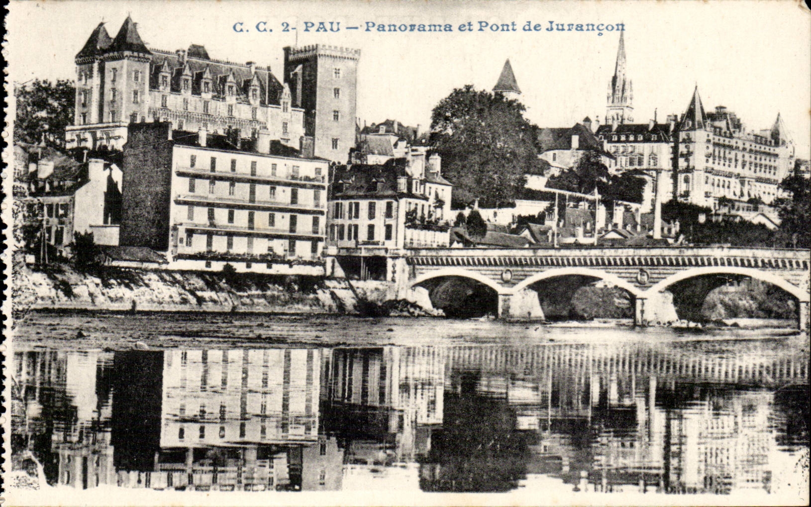 Pau CPA das Panorama Schloss Henri-IV und die Brucke von Jurancon