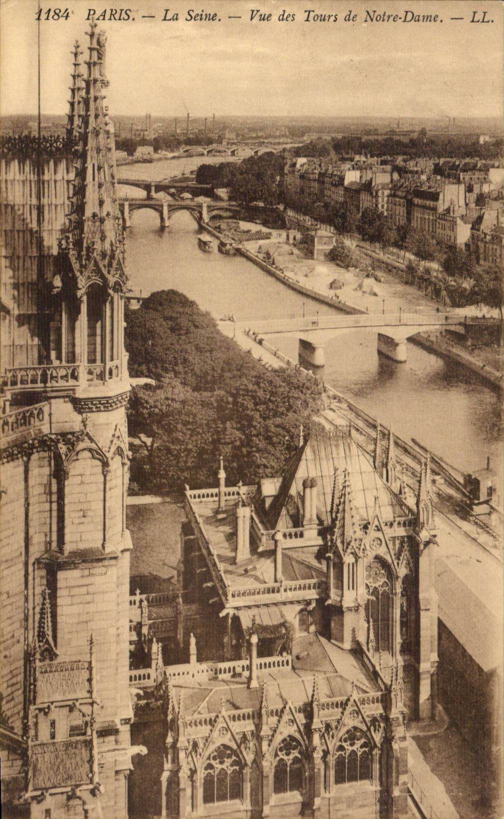 Paris - 14 - La Seine - Vue des Tours de Notre Dame CPA