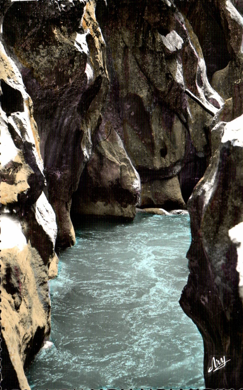 Verdon - Les Gorges Pittoresques - Le Verdon a l'Entree du Styx - CPA