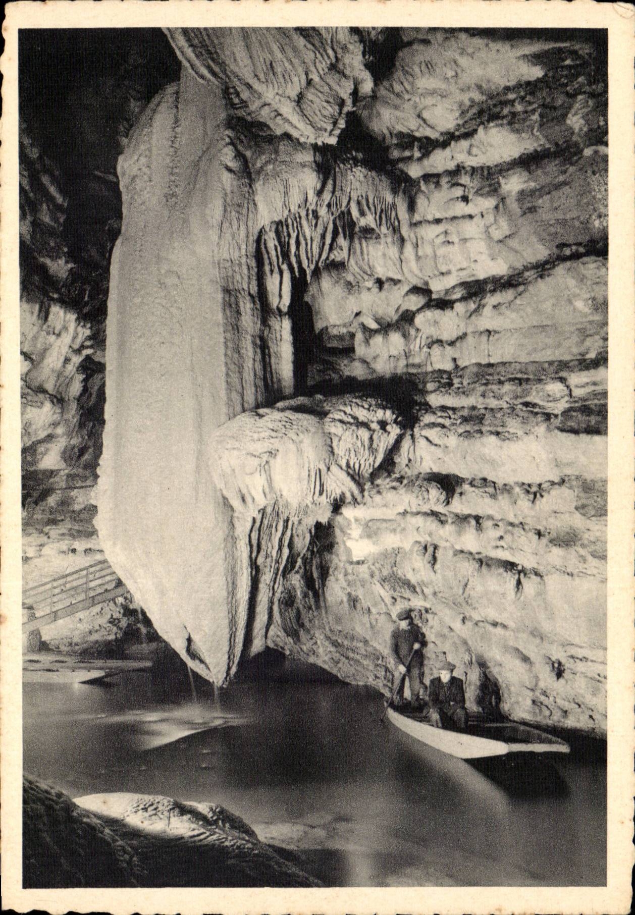 The Famous Batch - Pit of Padirac - Large Pendeloque - CPA