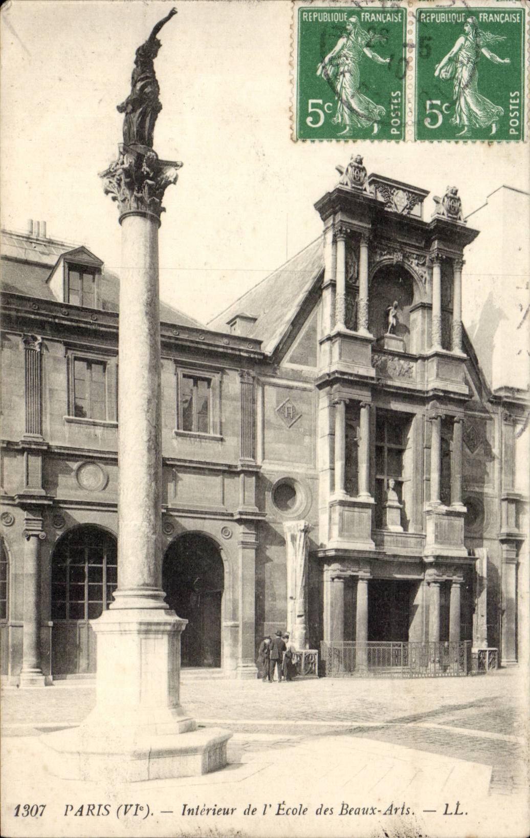 Paris - 6 - Interior of the School of Beautiful arts - CPA