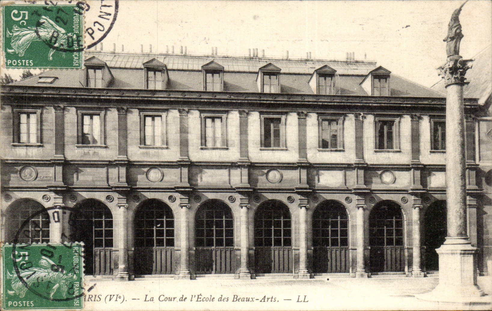 Paris - 6 - Schoolyard of Beautiful arts - CPA