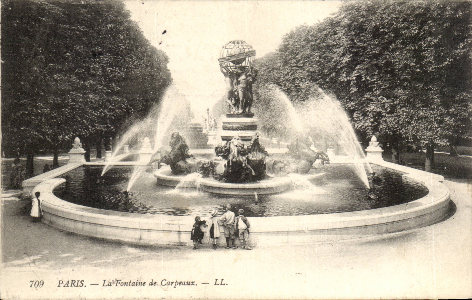 Paris - 6 - Fountain of Carpeaux CPA
