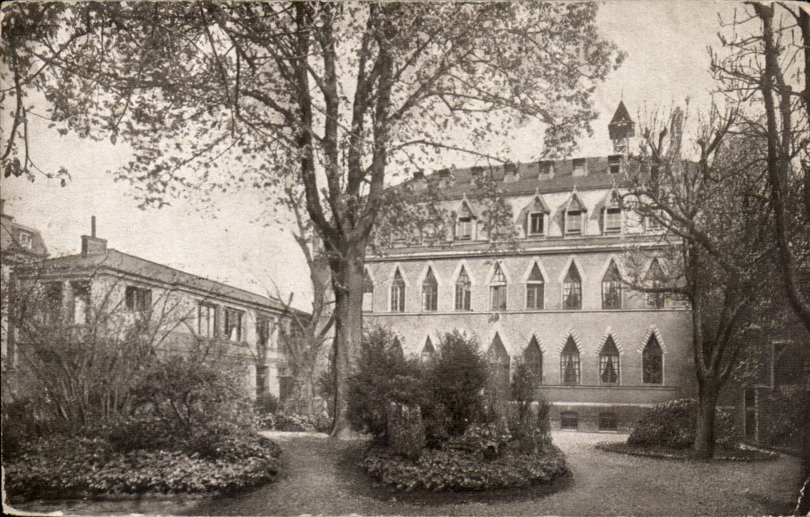 Paris -5 - 35 rue d'Ulm - Monastery of the Repairing Worship - CPA